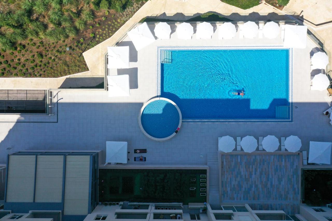 Status Max Apartments