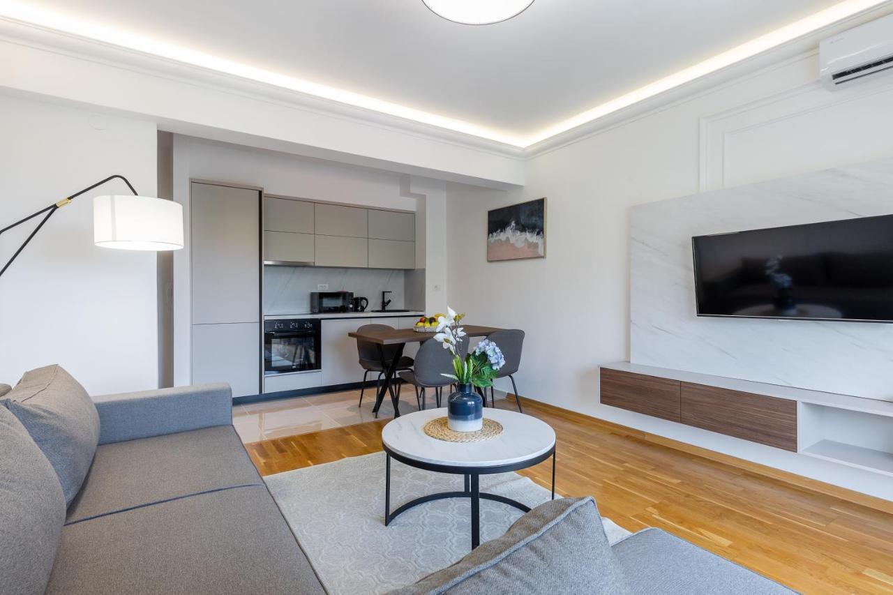 Status Max Apartments Appartement
