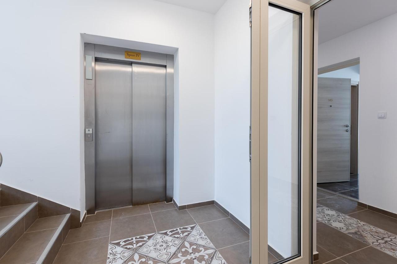 Status Max Apartments Appartement *