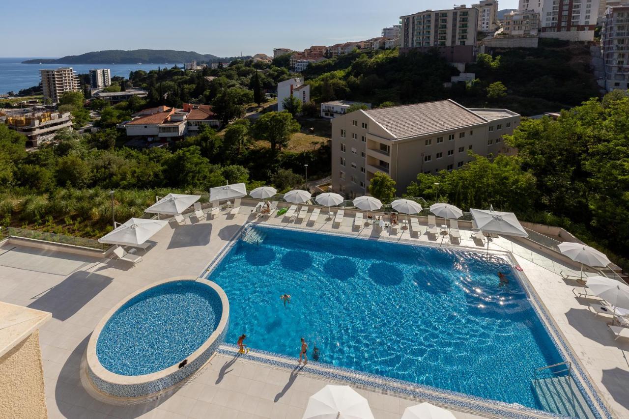 Status Max Apartments
